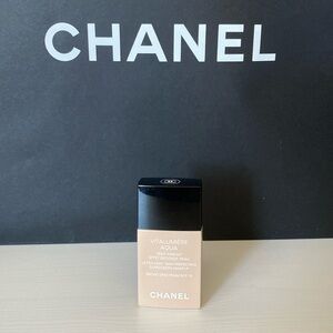 Chanel foundation